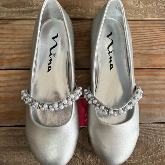 Nina Other - Nina Girl's Silver Leather Kid's Flat Dress Shoe Pearl Beaded Strap NEW Size‎ 3M